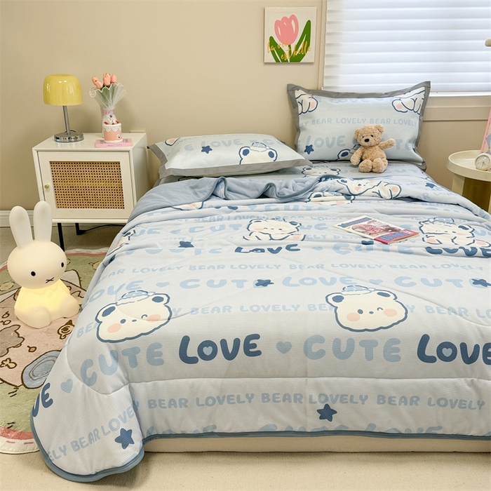 91家纺网 家纺一手货源 找家纺 沐慕 2024新款小清新华夫格印花冰藤夏被四件套 华夫格-字母萌宝