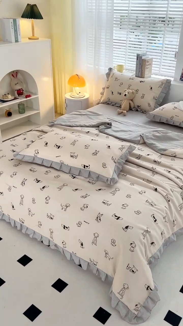 91家纺网 家纺一手货源 找家纺 富之航 2024新款时尚舒适泡泡棉夏被四件套班尼狗