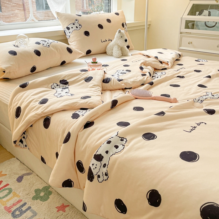 91家纺网 家纺一手货源 找家纺 沐慕 2024新款小清新加厚亲肤针织棉夏被 波点狗