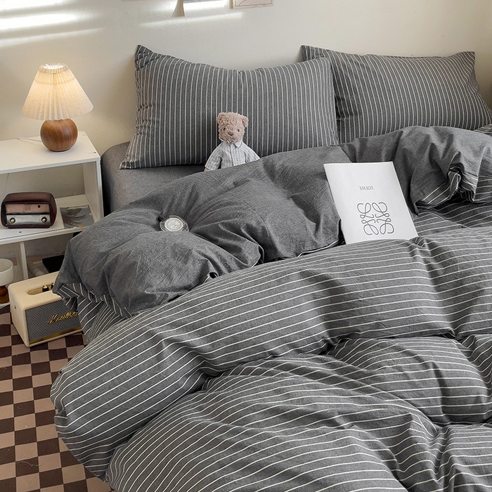 91家纺网 家纺一手货源 找家纺 大柏树 2025新款A类色织全棉水洗棉单品系列-四件套 灰细条