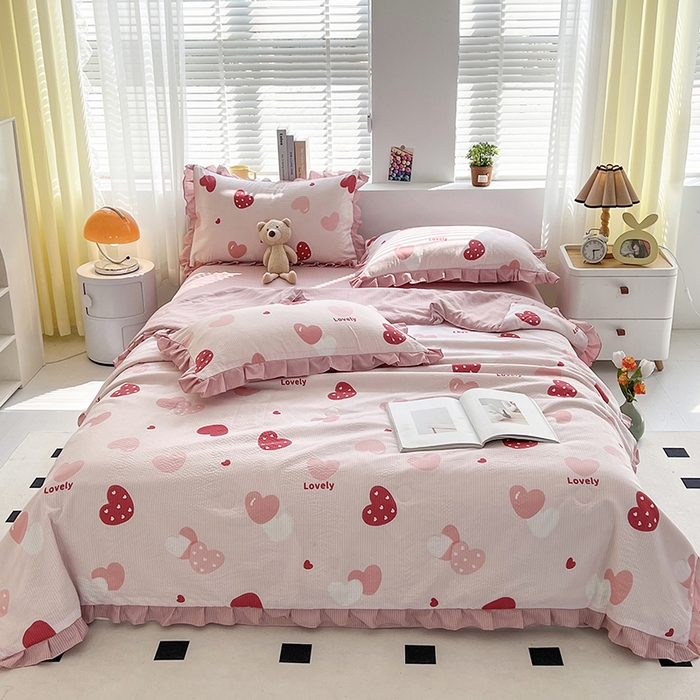 91家纺网 家纺一手货源 找家纺 富之航 2024新款时尚舒适泡泡棉夏被四件套粉爱心