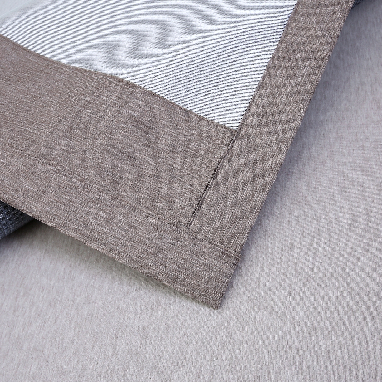 91家纺网 家纺一手货源 找家纺 青雅 2025新款抗菌粗冰丝席 冰丝-棕