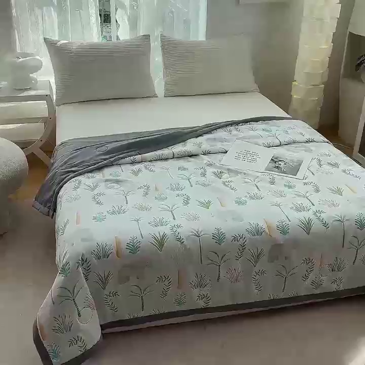 91家纺网 家纺一手货源 找家纺 （总）招财狼床垫 2024新款水洗泡泡棉夏被