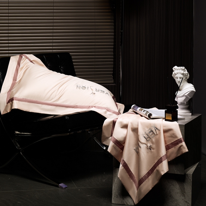 91家纺网 家纺一手货源 找家纺 琉宿2025新款50s双股长绒棉四件套-索菲亚 索菲亚-米芙粉