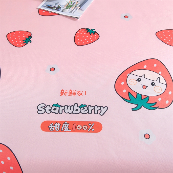 91家纺网 家纺一手货源 找家纺 梵克保罗 2024新款印花冰丝凉席套件-系列一 甜心草莓