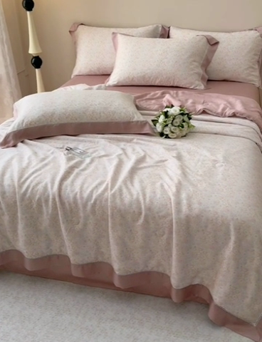 91家纺网 家纺一手货源 找家纺 若未2025新款法式莱赛尔天丝印花镂空夏被和夏被四件套 歌曼（桔）