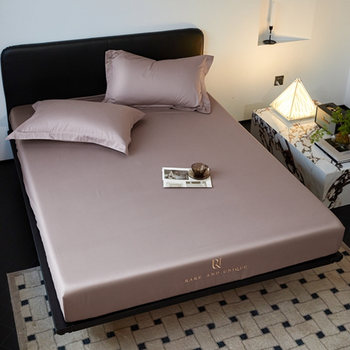 91家纺网 家纺一手货源 找家纺 秀色家纺 2025新款50支贡缎刺绣床笠单件全棉纯棉床罩三件套防滑床单床垫套罩轻奢 UR-粉末白