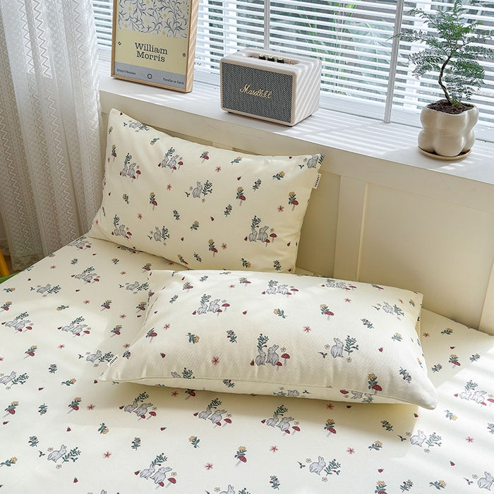 91家纺网 家纺一手货源 找家纺 吉象家纺 2024新款老粗布三件套-床单款 花园兔