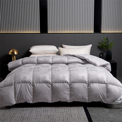 91家纺网 家纺一手货源 找家纺 （总）华盛羽绒被 2024新款糯感高端提花羽绒被春秋被酒店款冬被直播供货静音羽绒被