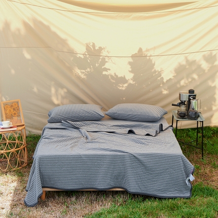 91家纺网 家纺一手货源 找家纺 简煦家居 2025新款可水洗全棉棉花被子夏季家用空调被芯 雅灰细条