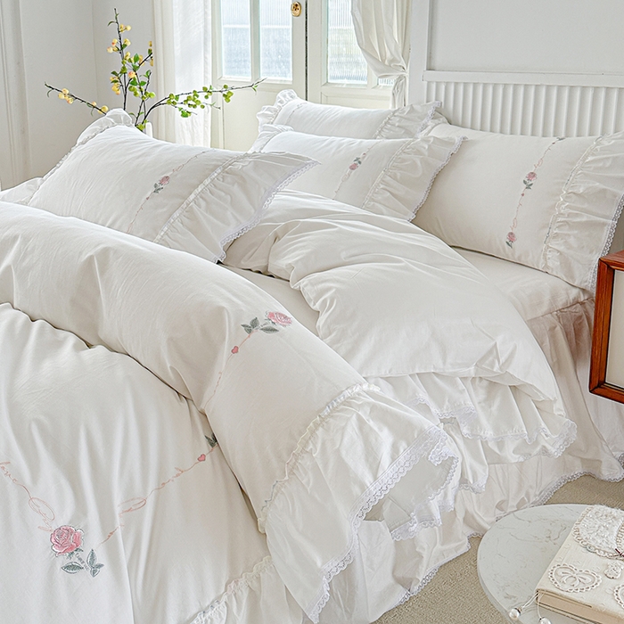 91家纺网 家纺一手货源 找家纺 亲亲公主 2025新款亲肤舒适全棉绣花公主风四件套-彩色玫瑰 珍珠白