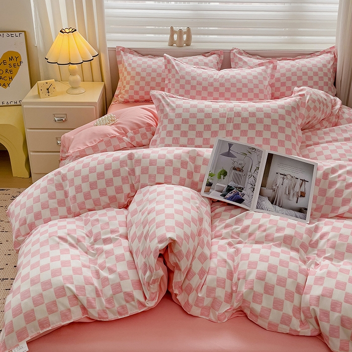 91家纺网 家纺一手货源 找家纺 楠沐家纺 2025新款亲肤柔软水洗棉磨毛四件套 棋盘格粉