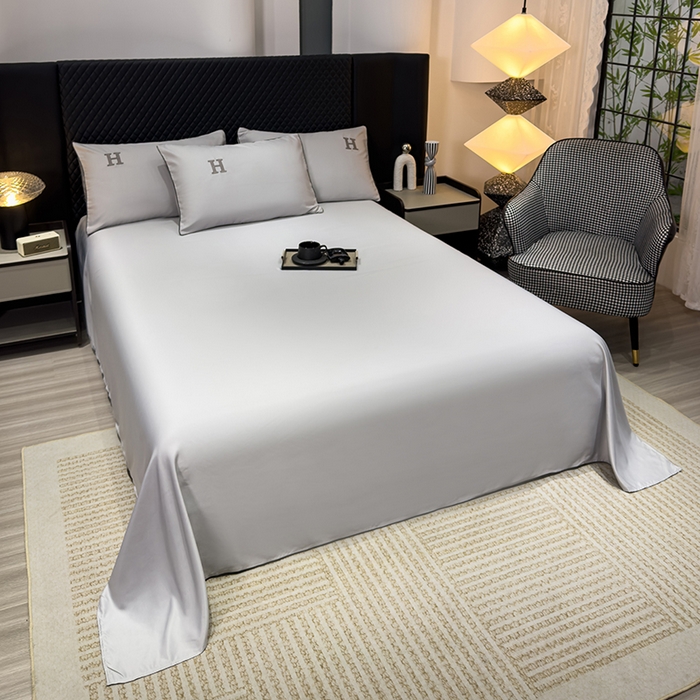 91家纺网 家纺一手货源 找家纺 星航家纺 2025新款轻奢夏被四件套晾感冰丝空调被水洗冰丝夏被 浅灰