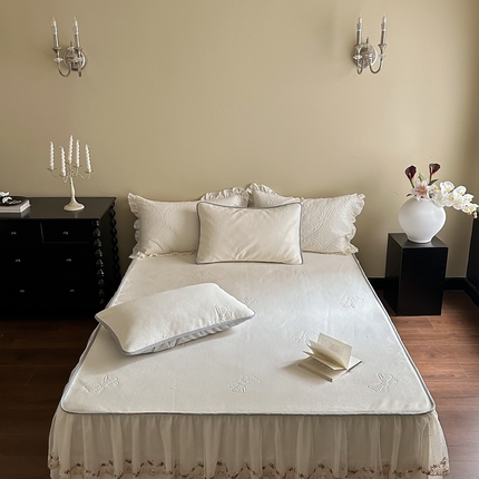 91家纺网 家纺一手货源 找家纺 FORTWO 2024新款花边床裙凉席 蝶恋花-米白