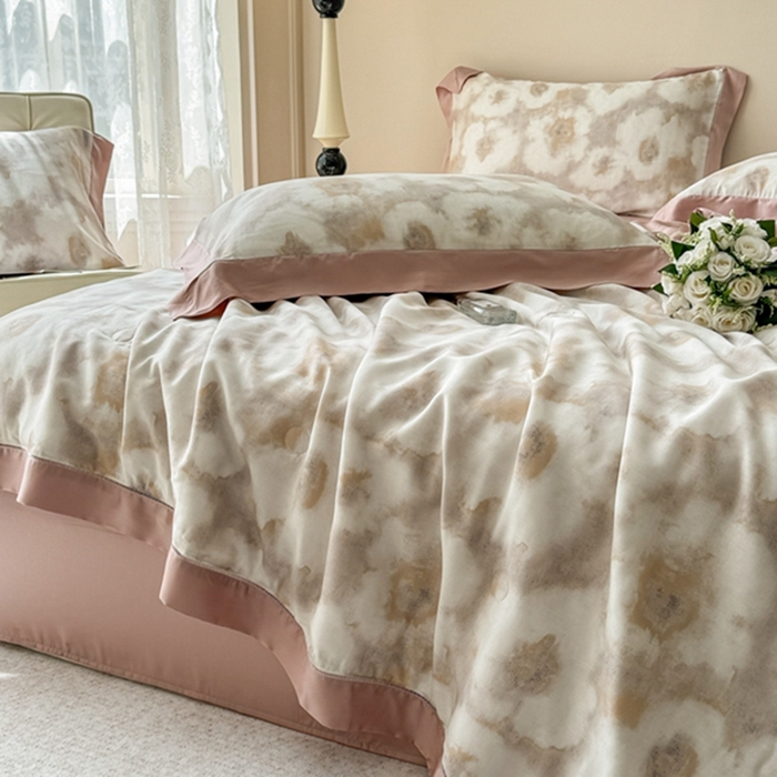 91家纺网 家纺一手货源 找家纺 若未2025新款法式莱赛尔天丝印花镂空夏被和夏被四件套 北海道花季