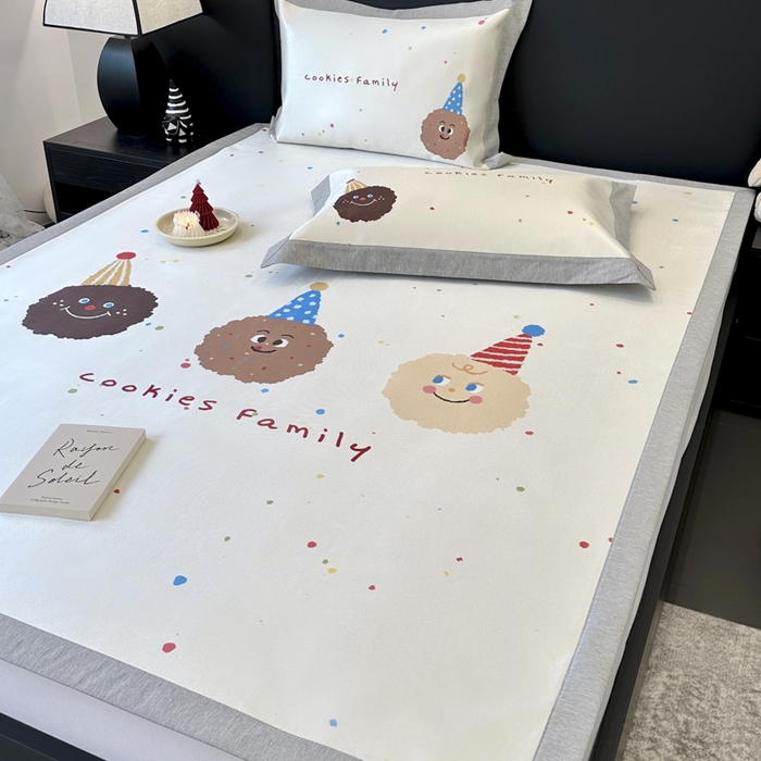 91家纺网 家纺一手货源 找家纺 JUICY 橘滋家纺 2024新款A类数码印花抑菌冰丝床席款床笠款软凉席套件 欢乐曲奇（平席款）