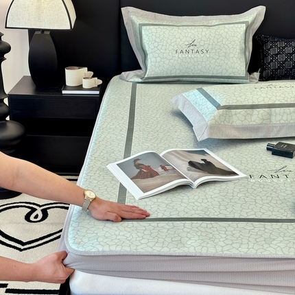 91家纺网 家纺一手货源 找家纺 （总）JUICY 橘滋家纺 2024新款A类数码印花抑菌冰丝床席款床笠款软凉席套件