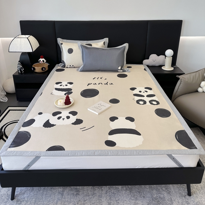 91家纺网 家纺一手货源 找家纺 JUICY 橘滋家纺 2024新款A类数码印花抑菌冰丝床席款床笠款软凉席套件 圈圈熊猫（平席款）