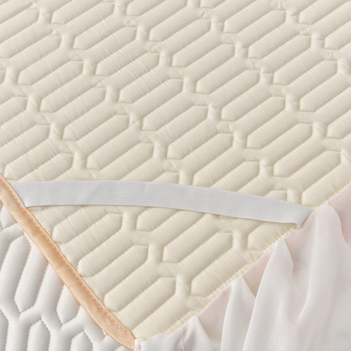 91家纺网 家纺一手货源 找家纺 民新 2024直播爆款韩版花边纯色小清新乳胶凉席床裙三件套 萌萌兔