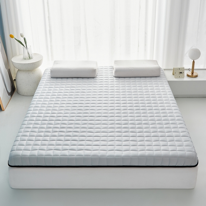 91家纺网 家纺一手货源 找家纺 祁恋婷家居 2024新款牛奶丝乳胶记忆棉床垫【床垫遮盖物】 格子灰