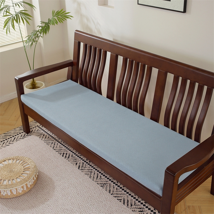 91家纺网 家纺一手货源 找家纺 共鸣沙发垫 2024新款50D高密度高回弹四季款海绵沙发垫 回形格蓝色