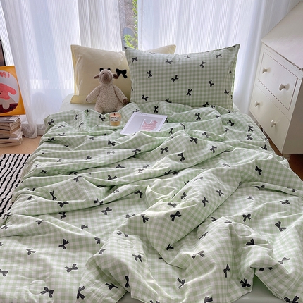 91家纺网 家纺一手货源 找家纺 （总）桃子家居 2024新款A类纯棉水洗棉毛巾绣奶油蝴蝶结夏被四件套单夏被单品系列