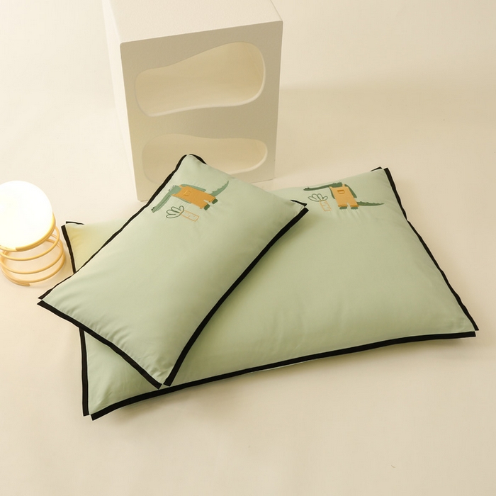 91家纺网 家纺一手货源 找家纺 喜多兔儿童家纺 2024新款高精密纯棉水洗棉枕套 绿色小鳄鱼