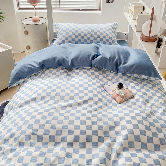 91家纺网 家纺一手货源 找家纺 楠沐家纺 2025新款无印风亲肤柔软水洗棉磨毛学生床四件套 棋盘格蓝