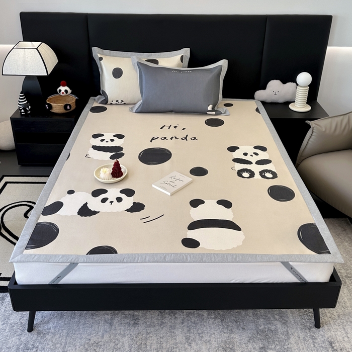 91家纺网 家纺一手货源 找家纺 JUICY 橘滋家纺 2024新款A类数码印花抑菌冰丝床席款床笠款软凉席套件 圈圈熊猫（平席款）