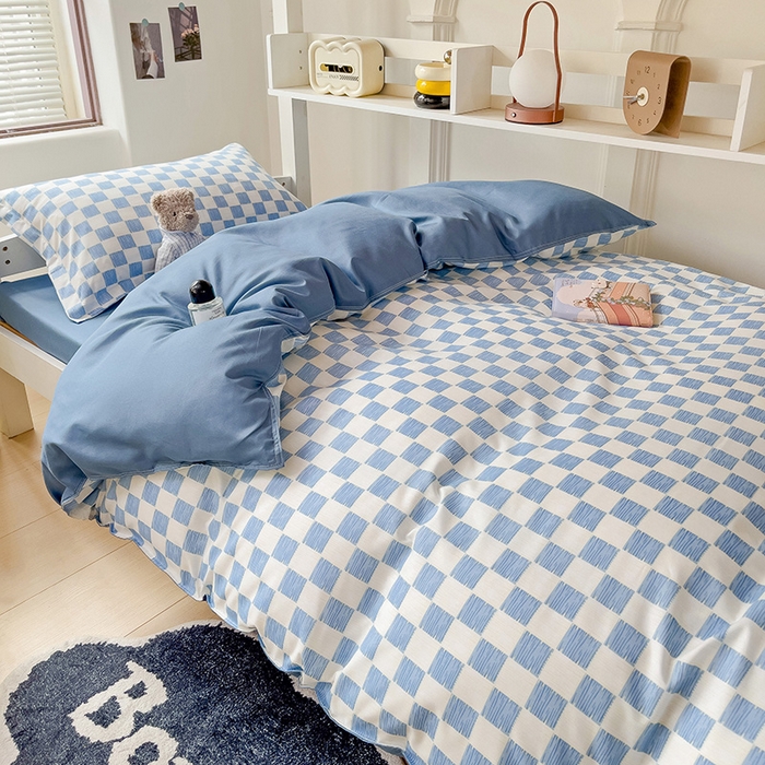 91家纺网 家纺一手货源 找家纺 楠沐家纺 2025新款无印风亲肤柔软水洗棉磨毛学生床四件套 棋盘格蓝