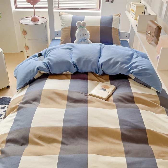 91家纺网 家纺一手货源 找家纺 楠沐家纺 2025新款无印风亲肤柔软水洗棉磨毛学生床四件套 蓝大格