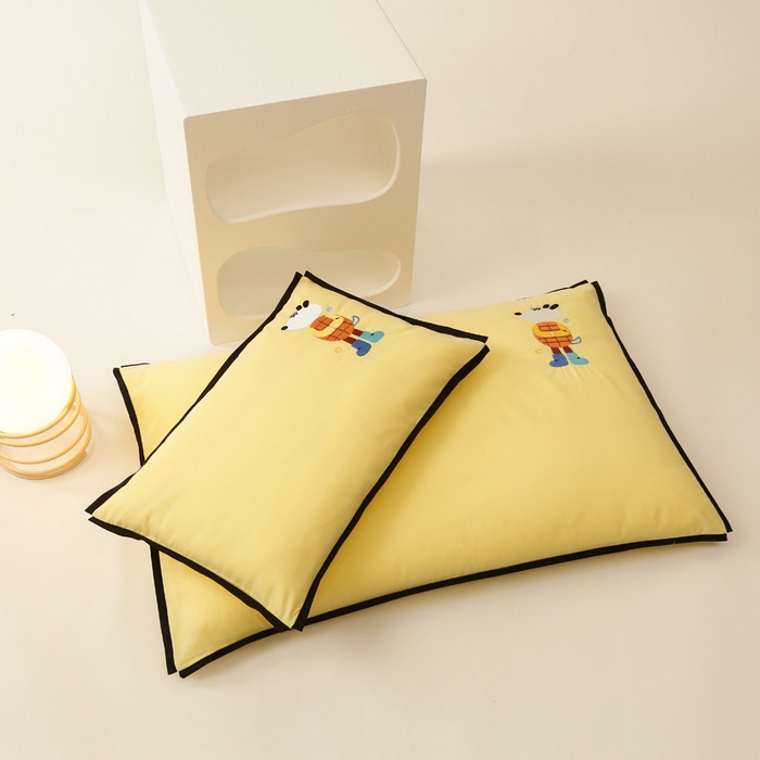 91家纺网 家纺一手货源 找家纺 喜多兔儿童家纺 2024新款高精密纯棉水洗棉枕套 黄色小狗崽