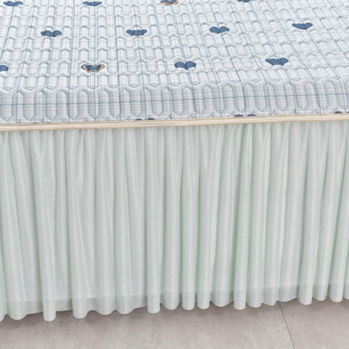 91家纺网 家纺一手货源 找家纺 诺梵家纺 2024新款0.5凉感丝乳胶凉席床裙款三件套 怦然心动蓝