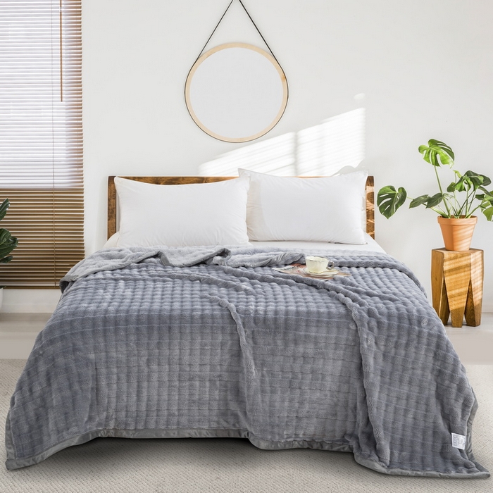 91家纺网 家纺一手货源 找家纺 美伦美焕 2024新款泡泡绒空调毯毛毯 烟灰