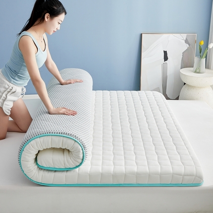 91家纺网 家纺一手货源 找家纺 祁恋婷家居 2024新款牛奶丝乳胶记忆棉床垫【床垫遮盖物】 格子白