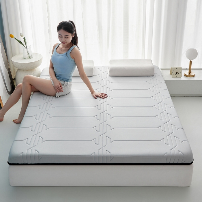 91家纺网 家纺一手货源 找家纺 祁恋婷家居 2024新款牛奶丝乳胶记忆棉床垫【床垫遮盖物】 梦幻灰