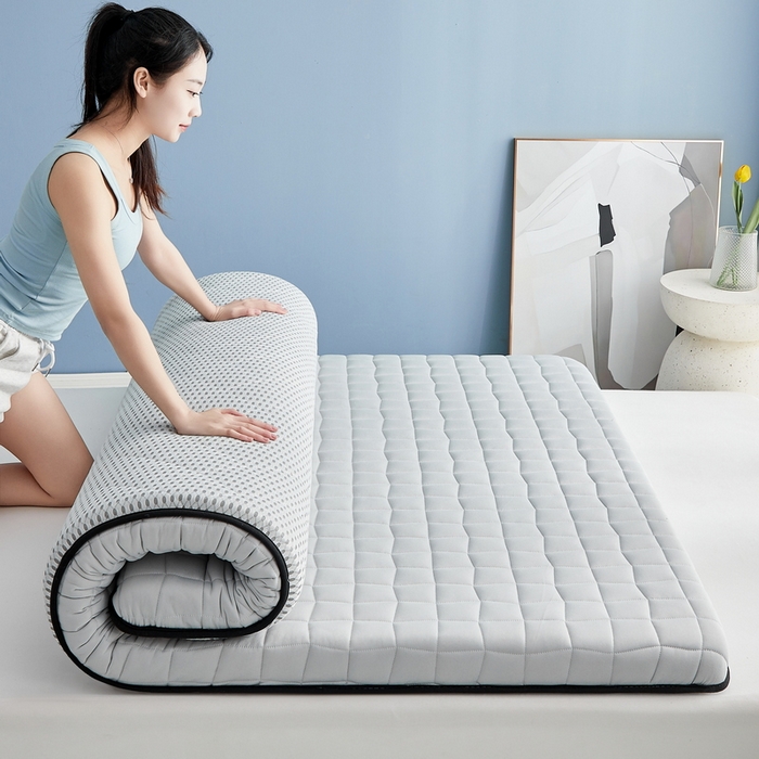 91家纺网 家纺一手货源 找家纺 祁恋婷家居 2024新款牛奶丝乳胶记忆棉床垫【床垫遮盖物】 格子灰