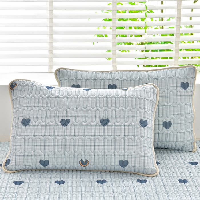 91家纺网 家纺一手货源 找家纺 诺梵家纺 2024新款0.5凉感丝乳胶凉席床裙款三件套 怦然心动蓝