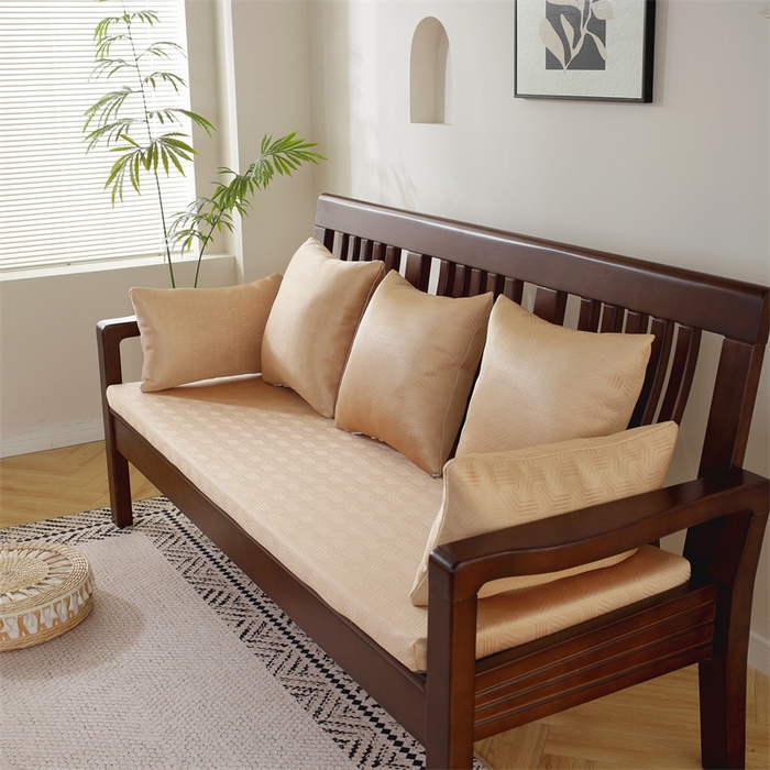 91家纺网 家纺一手货源 找家纺 共鸣沙发垫 2024新款50D高密度高回弹冰丝冰藤海绵沙发垫 冰丝金