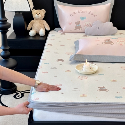 91家纺网 家纺一手货源 找家纺 （总）JUICY 橘滋家纺 2024新款A类数码印花抑菌冰丝床席款床笠款软凉席套件