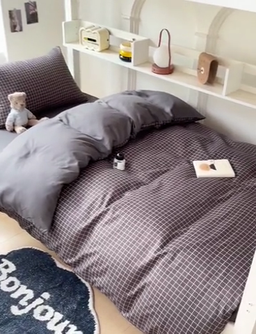 91家纺网 家纺一手货源 找家纺 楠沐家纺 2025新款无印风亲肤柔软水洗棉磨毛学生床四件套 黑小格