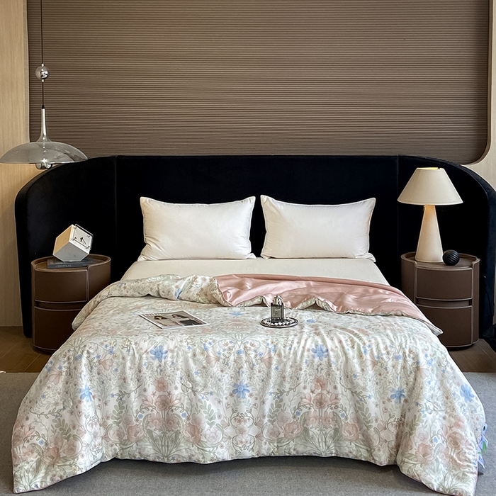 91家纺网 家纺一手货源 找家纺 梵克保罗 2024新款莱赛尔数码印花夏被四件套 花海缠绵