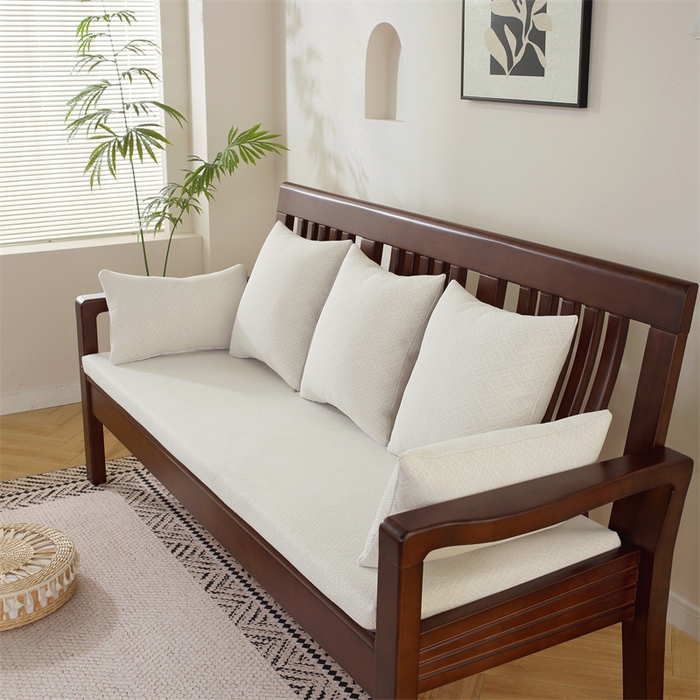 91家纺网 家纺一手货源 找家纺 共鸣沙发垫 2024新款50D高密度高回弹四季款海绵沙发垫 回形格米色