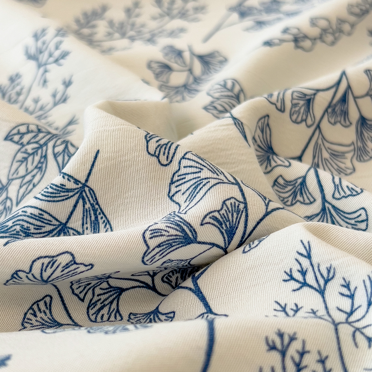 91家纺网 家纺一手货源 找家纺 宝士康家纺 2024新款水洗棉麻双层纱四件套系列  青花瓷