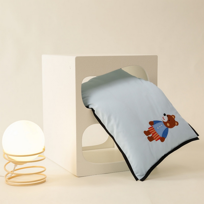 91家纺网 家纺一手货源 找家纺 喜多兔儿童家纺 2024新款高精密纯棉水洗棉枕套 蓝色小熊崽