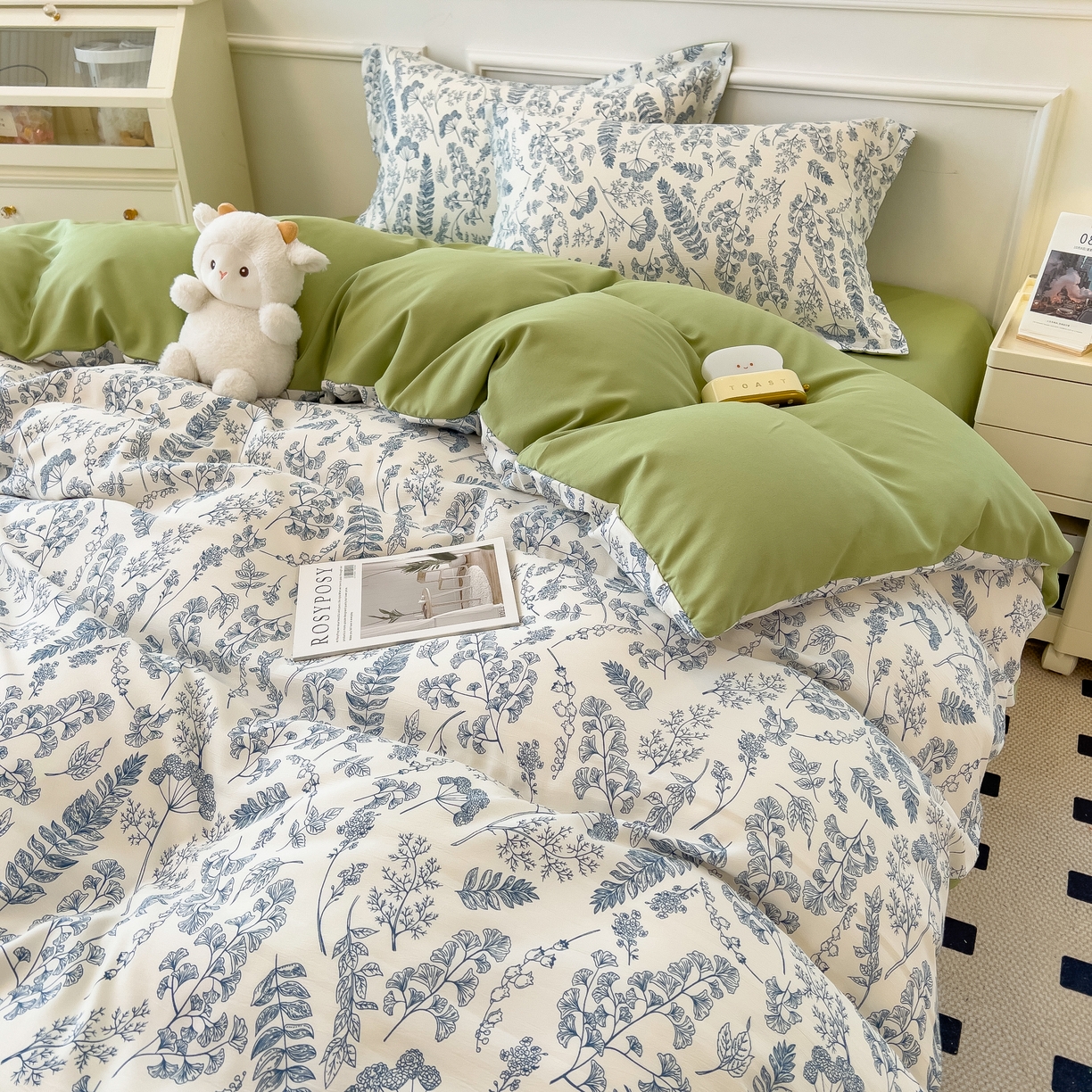 91家纺网 家纺一手货源 找家纺 宝士康家纺 2024新款水洗棉麻双层纱四件套系列  青花瓷