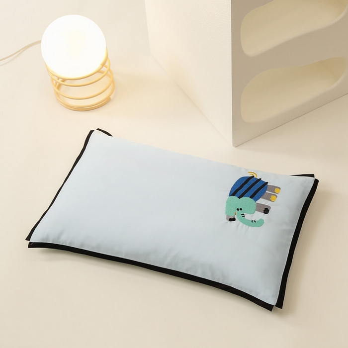 91家纺网 家纺一手货源 找家纺 喜多兔儿童家纺 2024新款高精密纯棉水洗棉枕套 蓝色小象崽