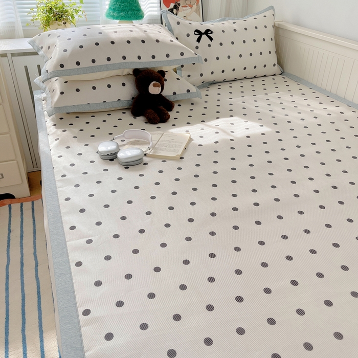 91家纺网 家纺一手货源 找家纺 顾里家纺 2024新款Chic韩系数码印绣养生冰藤席凉席套件 波点蝴蝶结