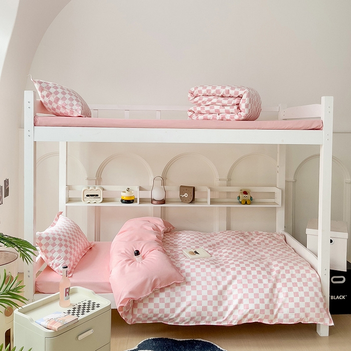 91家纺网 家纺一手货源 找家纺 楠沐家纺 2025新款无印风亲肤柔软水洗棉磨毛学生床四件套 棋盘格粉