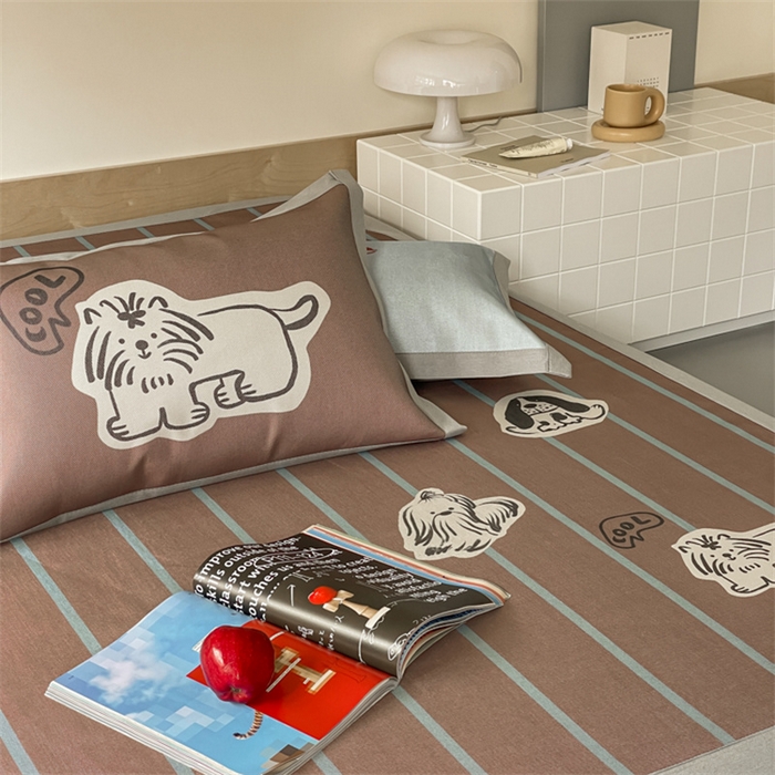 91家纺网 家纺一手货源 找家纺 圆岛家纺 2024新款900D卡通冰丝养生席 美拉德小狗